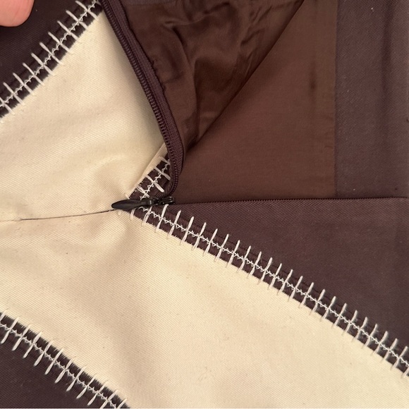 Moschino Geometric Statement Pencil Skirt – Size 8 - Picture 11 of 11